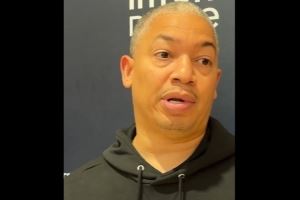 卢：大洛能守护禁区干扰对手投篮 他最近投进了大量三分球图片